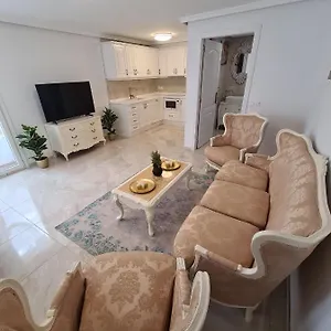 Retro 1 Bedroom Chayofa